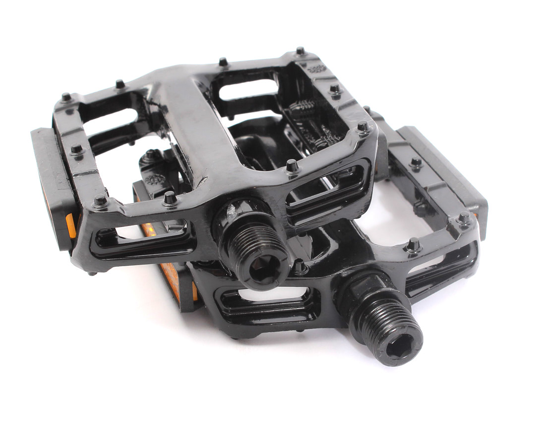 Schwarze Pedale fürs BMX aus Aluminium mit Borstahl Achse