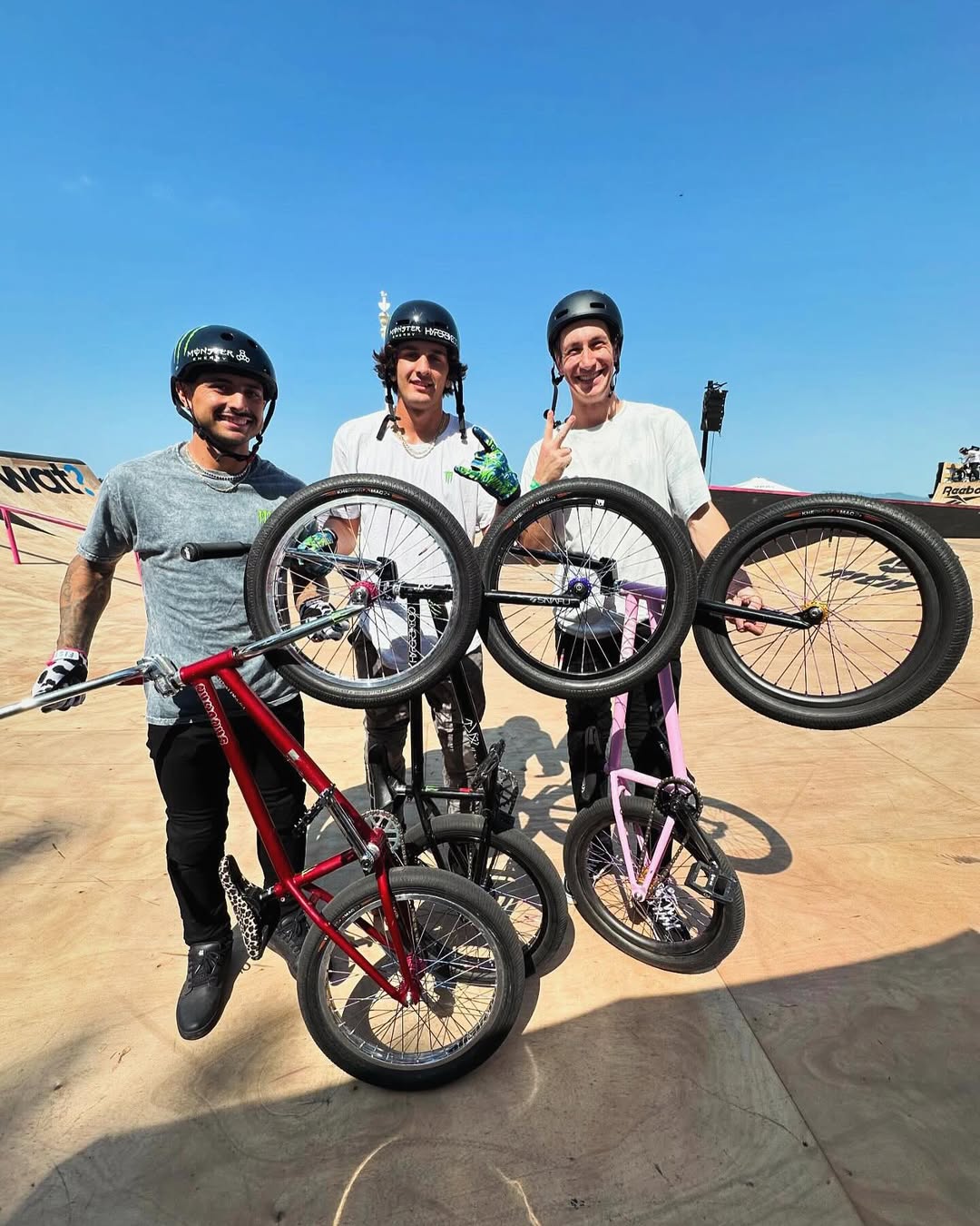 BMX folding tyre KHE MAC2+ 20 inch x 2.3 inch