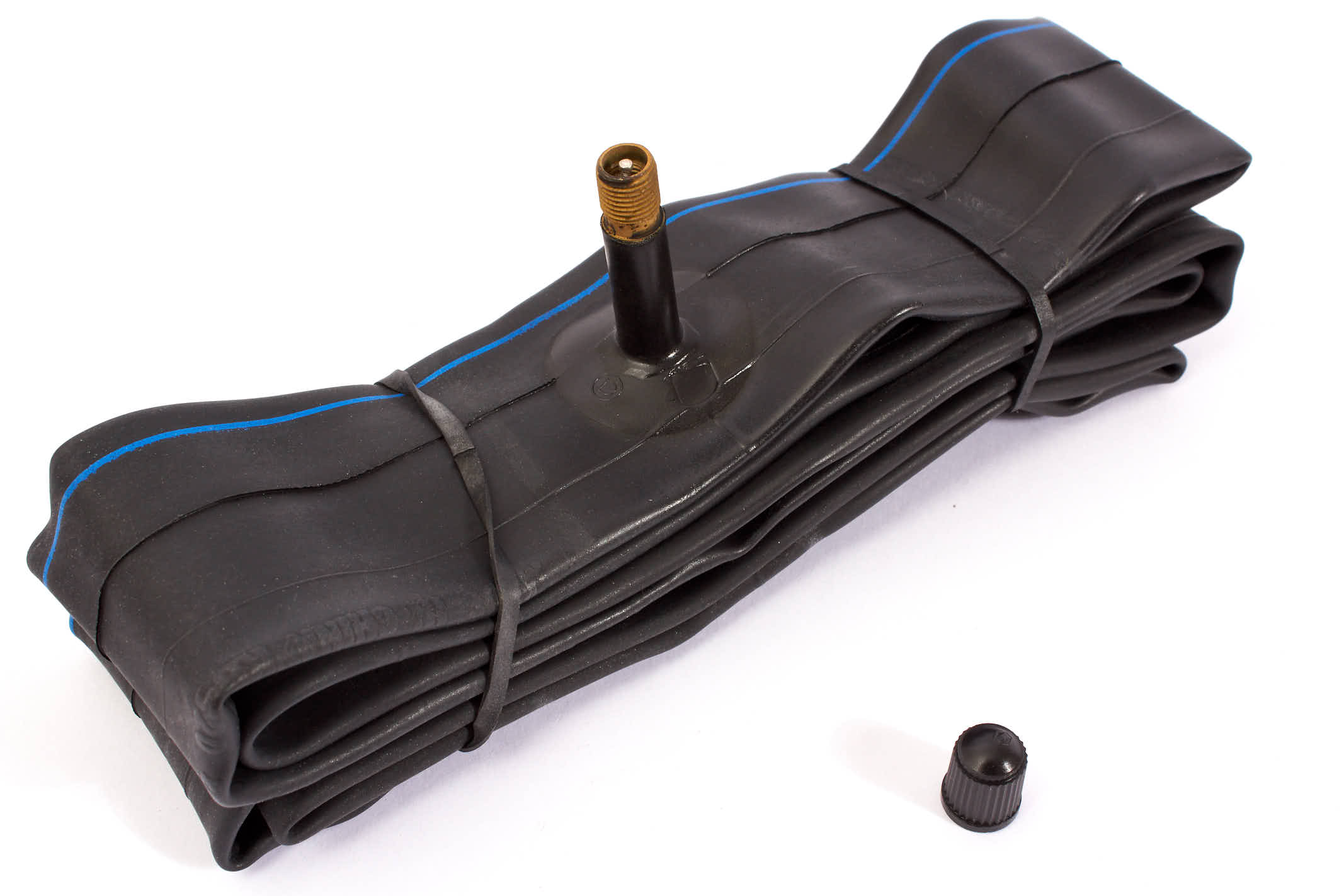 Schwarzer Schlauch von oben mit Autoventil Schwarzer Schlauch von oben mit Autoventil