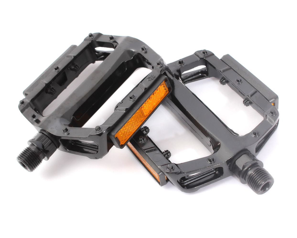Schwarze Aluminium BMX Pedale mit Schraubgewinde und Reflektoren