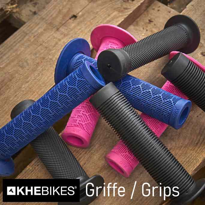 Stapel unterschiedlicher BMX Griffe in bunten Farben