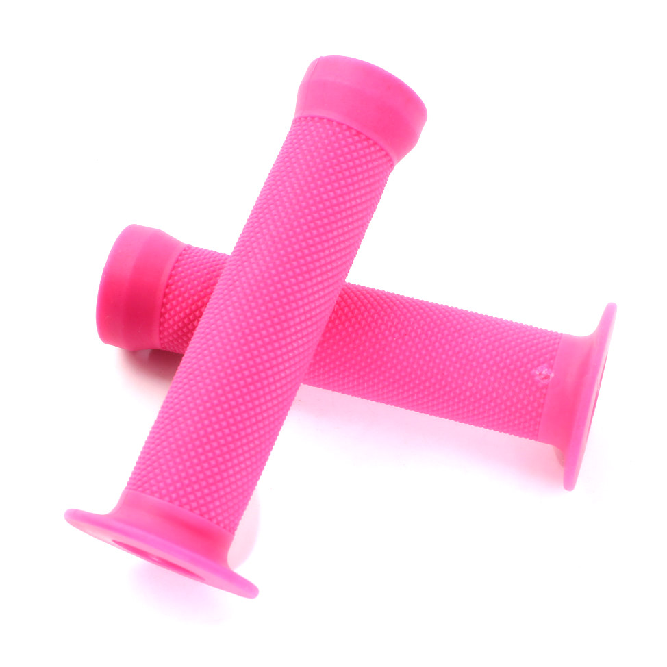 Übereinanderliegende Griffe in Pink mit niedrigem Flansch