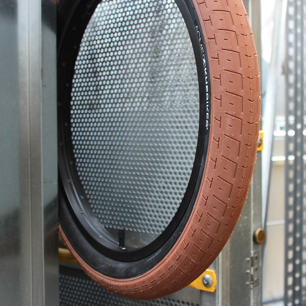 BMX tire set KHE ACME 20 inch x 2.40 inch brown + AV inner tube